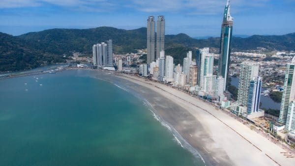 Brasil no exigirá certificado de vacunación a turistas de países limítrofes | Ñanduti