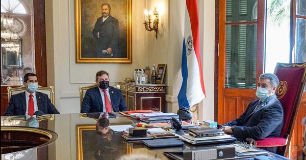 Conmebol dona más de 30 mil dosis de Coronavac a Salud