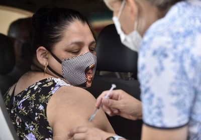 Conmebol dona 30.000 vacunas Coronavac al Ministerio de Salud - Nacionales - ABC Color