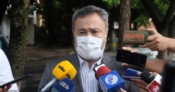 La Nación / Nakayama buscó un perfil independiente y no resultó, dice concejal del PLRA