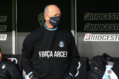 Villasanti se queda sin DT en Brasil luego de una nueva caída de Gremio