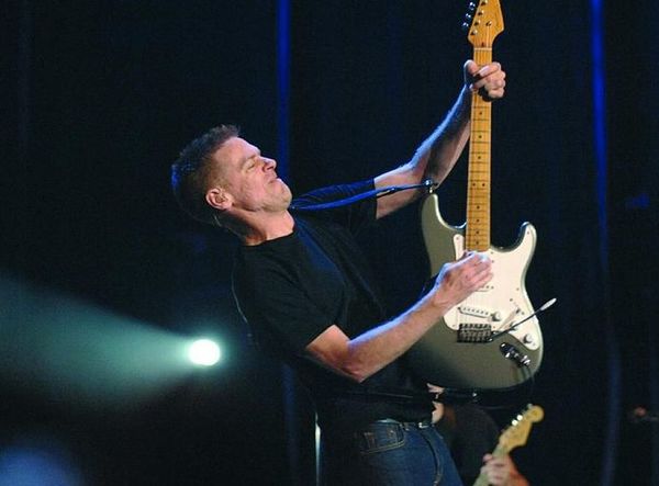 Bryan Adams anuncia el disco “So Happy It Hurts” para el 11 de marzo - Música - ABC Color