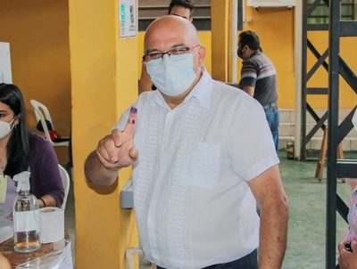Tomás Olmedo, de la ANR, derroca al clan Lanzoni en Ñemby · Radio Monumental 1080 AM