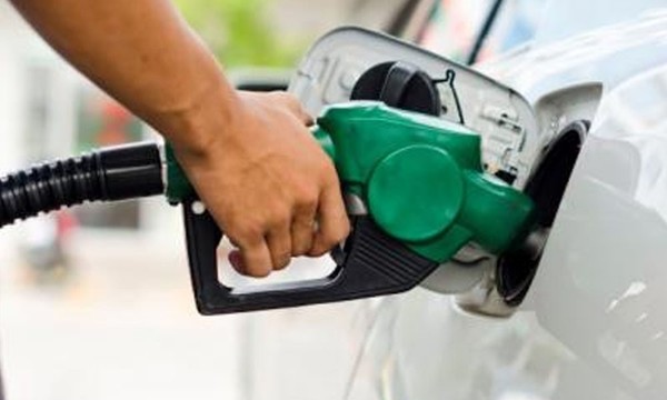 Gasolineras comienzan a subir el combustible G. 600 más por litro - OviedoPress
