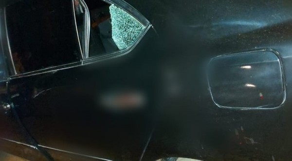 Tras brusca maniobra de padre, un niño de 3 años murió al golpear su cabeza por la ventanilla del auto