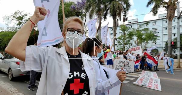 La Nación / Salud dispone reducción de carga horaria para médicos de seis hospitales