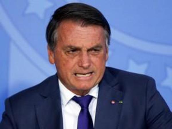Jair Bolsonaro vetó la entrega gratuita de productos de higiene femenina, pero el Congreso insiste en su aprobación – Prensa 5