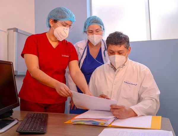 Ministerio de Salud redujo carga horaria para médicos de seis hospitales - Nacionales - ABC Color