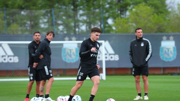 Argentina se entrena con plantel completo y piensa en Perú