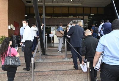 Persisten inconvenientes por nuevo sistema en Registros Públicos - Nacionales - ABC Color