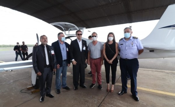 Brasileños analizan instalar industria aeronáutica en el país