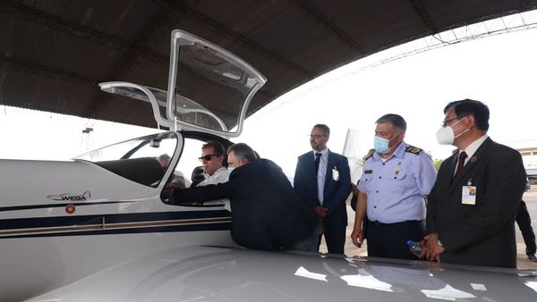 Interés por ensamblar aviones en el país