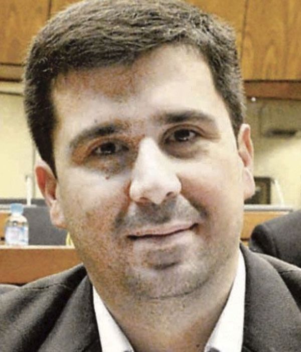Villarejo habla del desafío de ser una opción para el 2023 - Nacionales - ABC Color