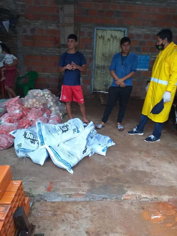 Bañadenses recibieron migajas de los kits alimentarios de Nenecho - Nacionales - ABC Color