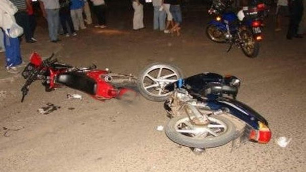 Un fallecido durante violento choque entre motocicletas en Hernandarias - La Clave