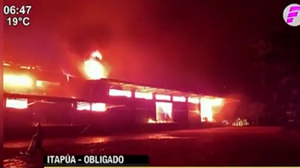 Incendio devasta planta de Yerba Mate en Itapúa | Noticias Paraguay