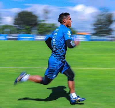 Osvaldo Martínez: rotura de ligamento cruzado anterior de rodilla - Fútbol Internacional - ABC Color
