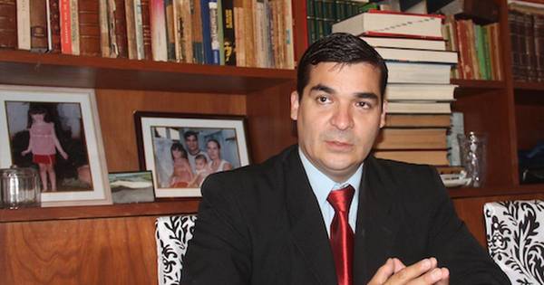 La Nación / Ocampos atribuye victoria de la ANR a los valores históricos del partido