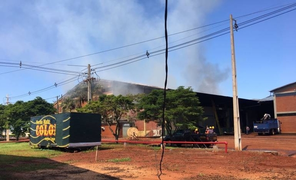 Diario HOY | Podría haber escasez de yerba tras incendio en el molino de Colonias Unidas