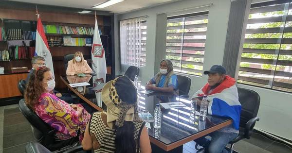 La Nación / Fiscala general del Estado se reunió con representantes de parcialidades indígenas