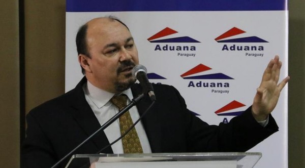 Director de Aduanas será interpelado por Diputados sobre denuncia contra senador