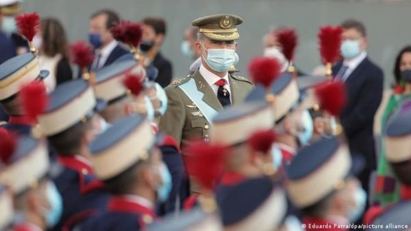 Madrid recupera el tradicional desfile del 12 de octubre