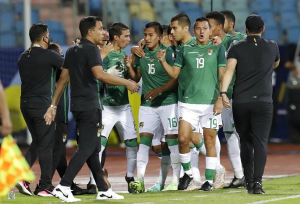 Bolivia llega con bajas para el duelo con la Albirroja