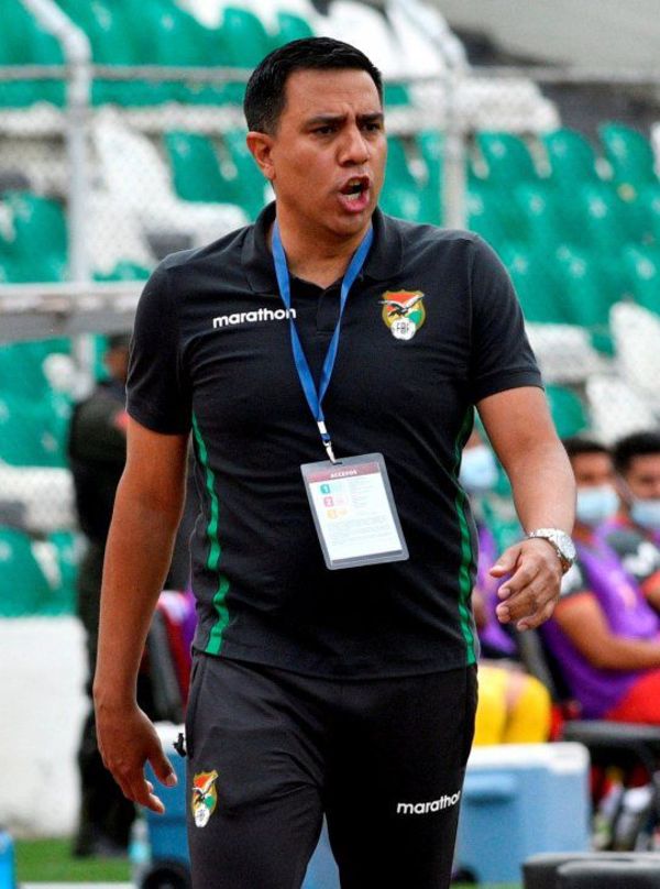 César Farías mandó un mensaje al fútbol paraguayo