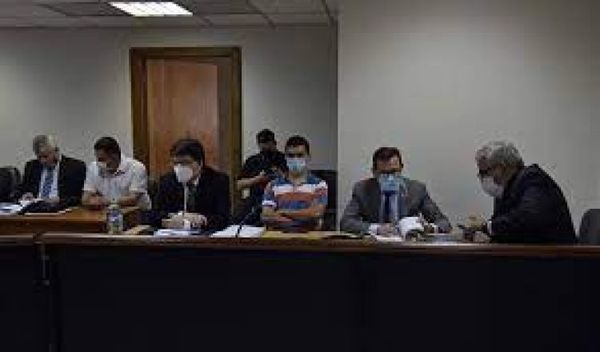 Tribunal condena a 5 años de prisión a policías y 6 de cárcel a un abogado por proteger a jefe del PCC