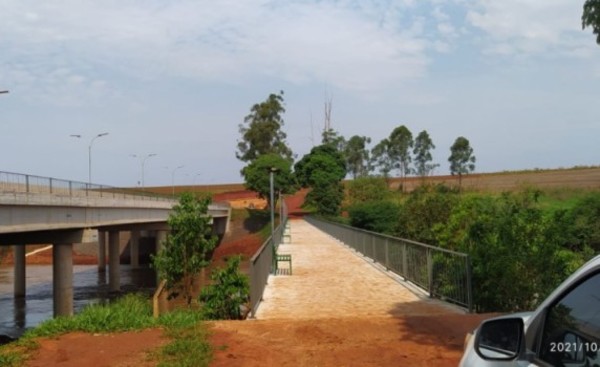 Concluyeron las obras complementarias del puente sobre río Monday