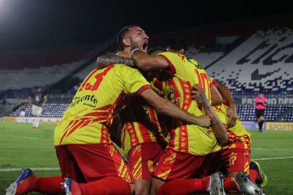 Martín Ledesma toma ventaja - Fútbol de Ascenso de Paraguay - ABC Color