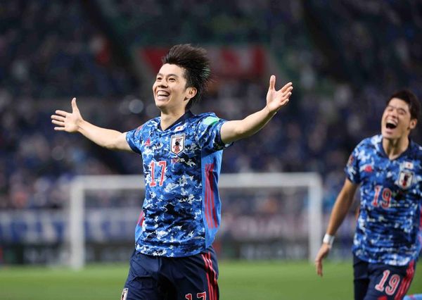 En Asia, Japón revive tras ganar a Australia - Fútbol - ABC Color