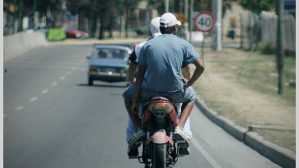 UN PAR DE MOTOCHORROS REALIZÓ TRES ATRACOS EN UN SOLO DÍA