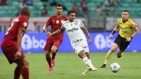 Palmeiras iguala con Bahía y Bragantino sube tercero