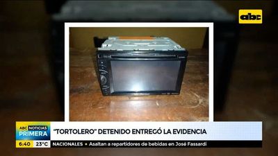 Tortolero fue detenido y entregó evidencia - ABC Noticias - ABC Color