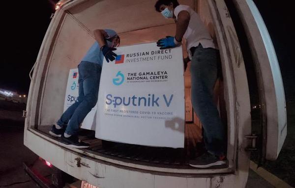 Nuevo arribo de vacunas Sputnik completaría el millón de dosis compradas por el Gobierno