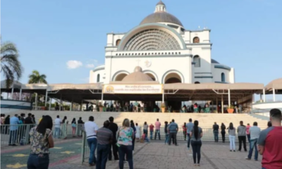 Estudian implementar carnet de vacunación como “pase” para acceder a festividad de Caacupé