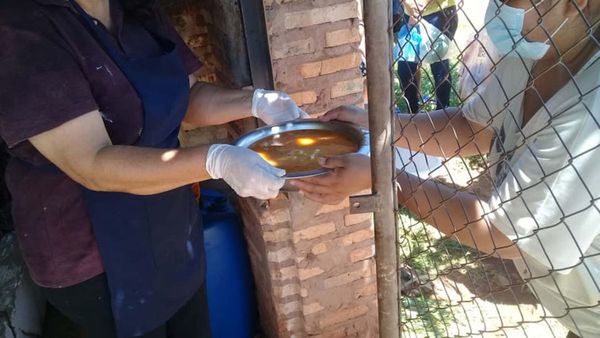 Mamá de 10 hijos: "Hacemos guiso, la carne ahora es oro"