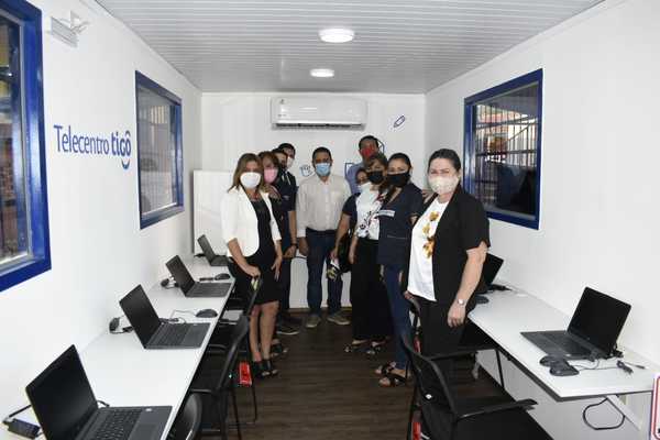 Tigo y Conatel inauguran un nuevo telecentro en Ñemby