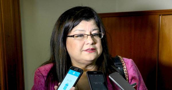 La Nación / #JusticiaparaClarisse: padre mantiene secuestrado a su hijo ante inacción judicial