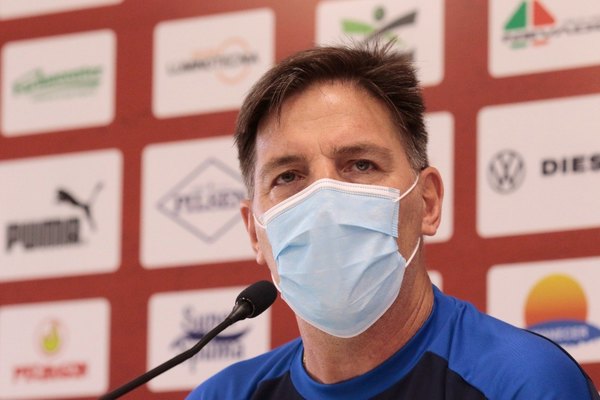 Crónica / Berizzo he'i que hay mala vibra nomás y eso no es su culpa