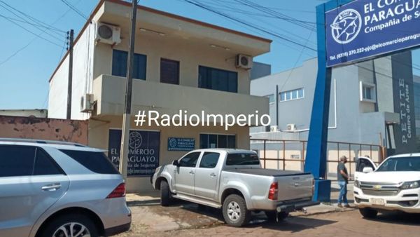 Allanan una casa de seguros y una escribanía por presuntos hechos de lavado de dinero