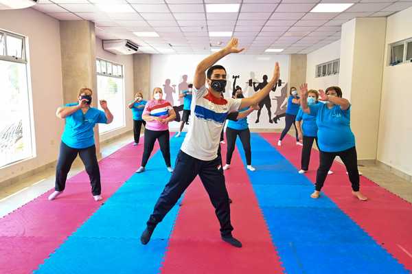 Adultos Mayores retoman clases presenciales de las Escuelas Deportivas SND - ADN Digital