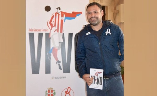 Crónica / LANZÓ SU LIBRO. Julio González Ferreira, en viaje de laburo y placer