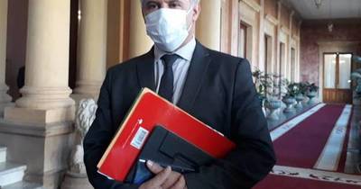 La Nación / Abdo exige resultados y emplaza a Giuzzio ante ola de inseguridad