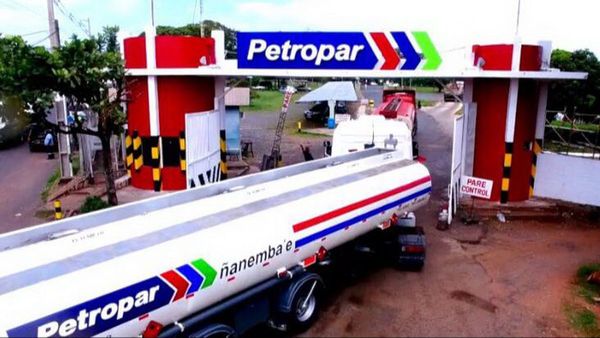 Petropar afirma que tiene gasoil para evitar  el aumento del pasaje