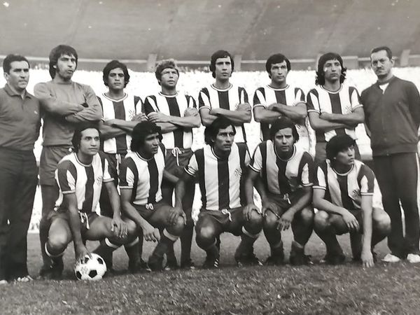 Un sismo, el vuelo “milagroso” en LAP y la hazaña: Jorge Insfrán y la única victoria de Paraguay en La Paz - Selección Paraguaya - ABC Color