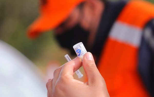 Ministerio de Salud aplica hoy segunda dosis de la vacuna anticovid