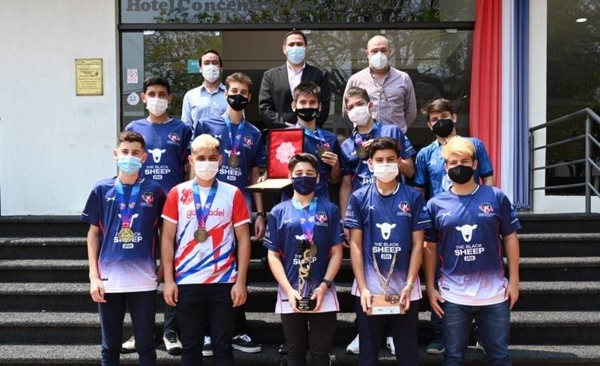 Diario HOY | Pádel: Campeones del Mundo agradecen apoyo de la SND