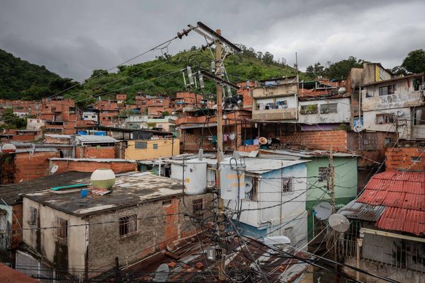 El Gobierno venezolano afirma que un "nuevo ataque" dejó sin luz a Caracas - MarketData